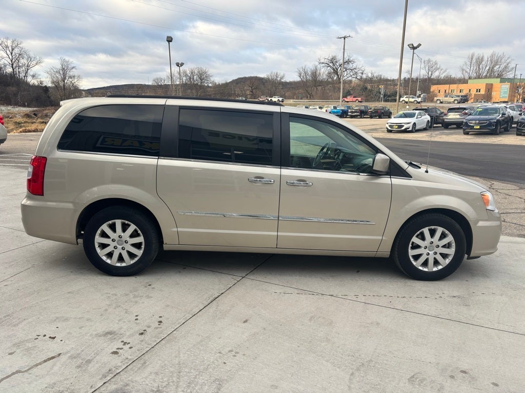 2015 Chrysler Town & Country Touring