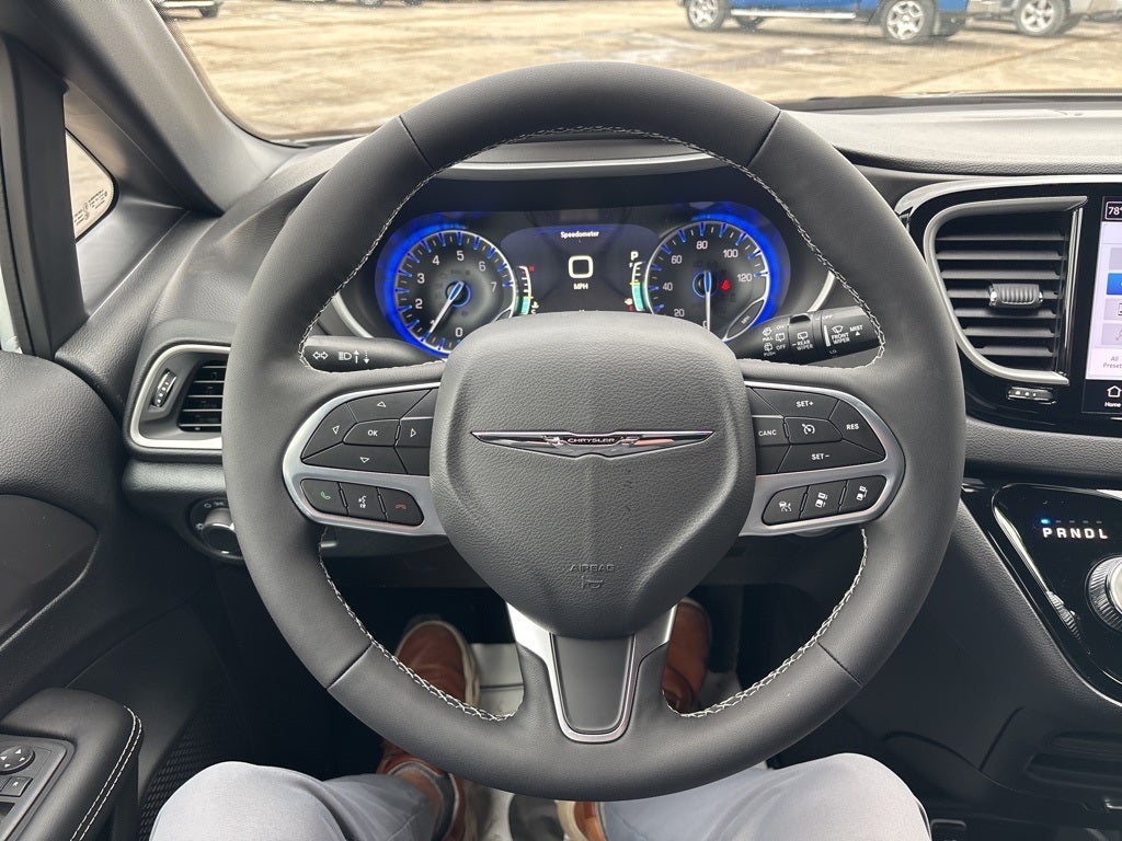 2026 Chrysler Voyager VOYAGER LX