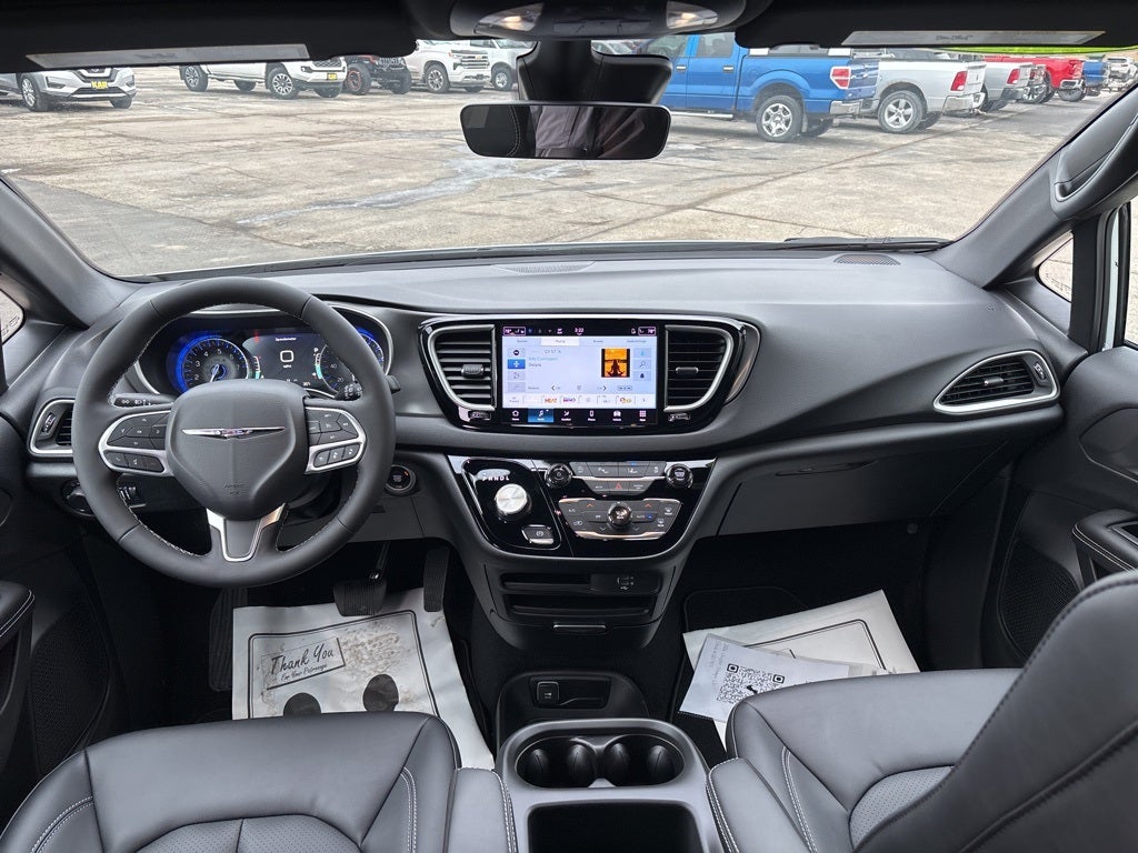 2026 Chrysler Voyager VOYAGER LX