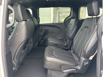 2026 Chrysler Voyager VOYAGER LX