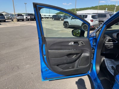 2027 Chrysler Pacifica PACIFICA SELECT AWD