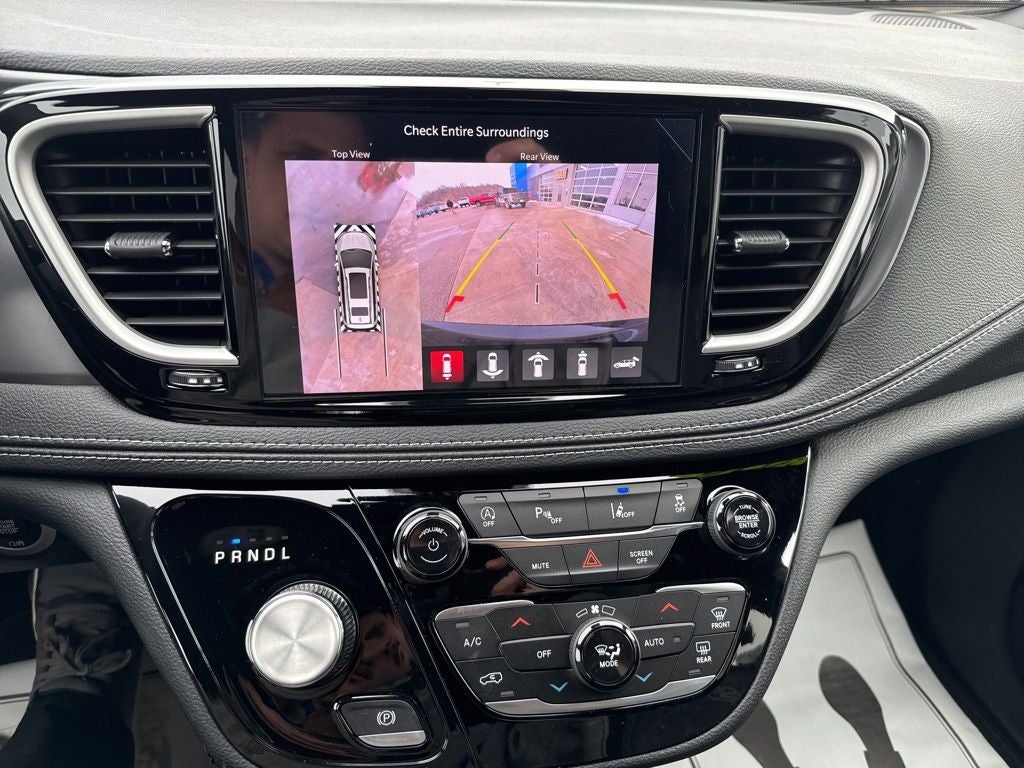 2026 Chrysler Pacifica PACIFICA SELECT AWD