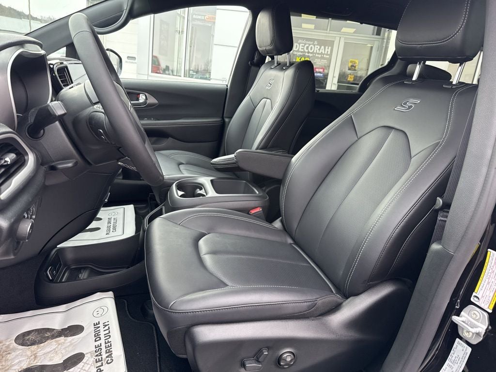 2026 Chrysler Pacifica PACIFICA SELECT AWD