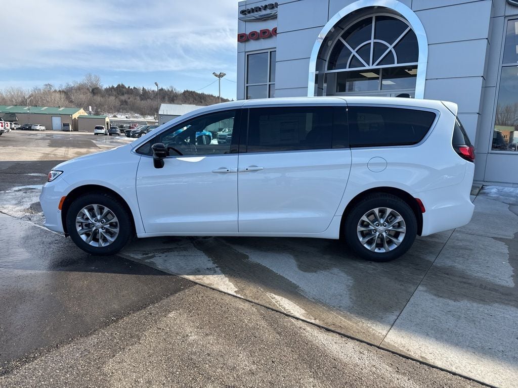 2026 Chrysler Pacifica PACIFICA SELECT AWD