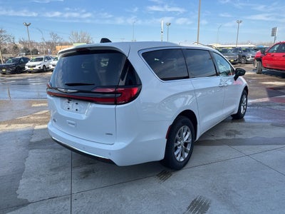 2026 Chrysler Pacifica PACIFICA SELECT AWD