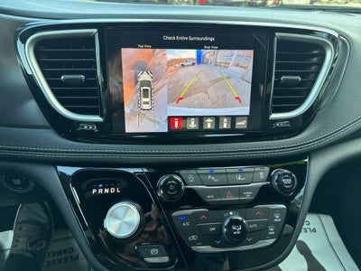 2026 Chrysler Pacifica PACIFICA SELECT AWD