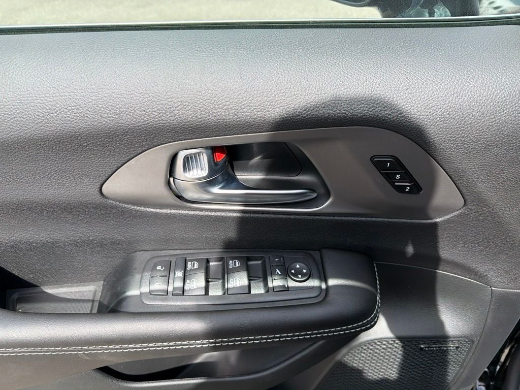 2027 Chrysler Pacifica PACIFICA LIMITED AWD
