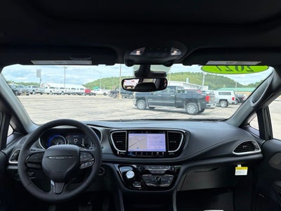 2027 Chrysler Pacifica PACIFICA LIMITED AWD