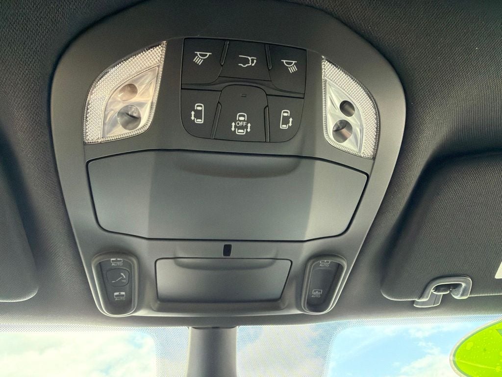 2027 Chrysler Pacifica PACIFICA LIMITED AWD