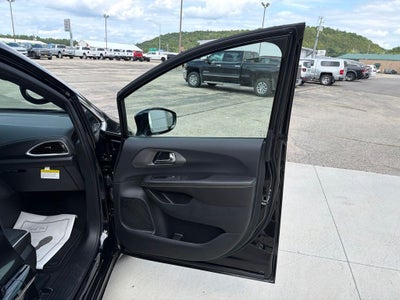 2027 Chrysler Pacifica PACIFICA LIMITED AWD