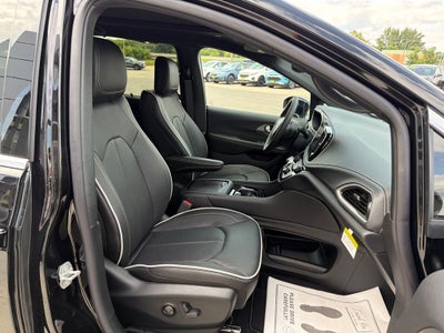 2027 Chrysler Pacifica PACIFICA LIMITED AWD