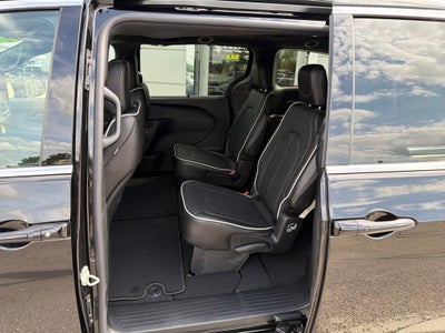2027 Chrysler Pacifica PACIFICA LIMITED AWD