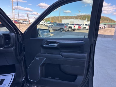 2022 Chevrolet Silverado 1500 4WD Crew Cab Short Bed LTZ