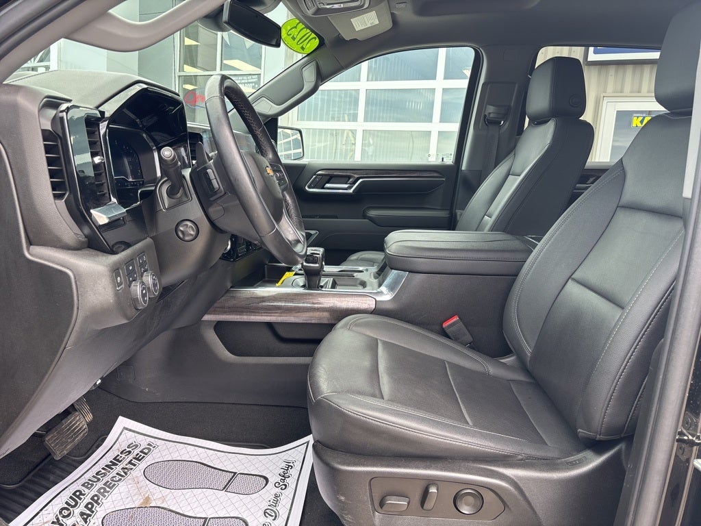 2023 Chevrolet Silverado 1500 4WD Crew Cab Short Bed LTZ