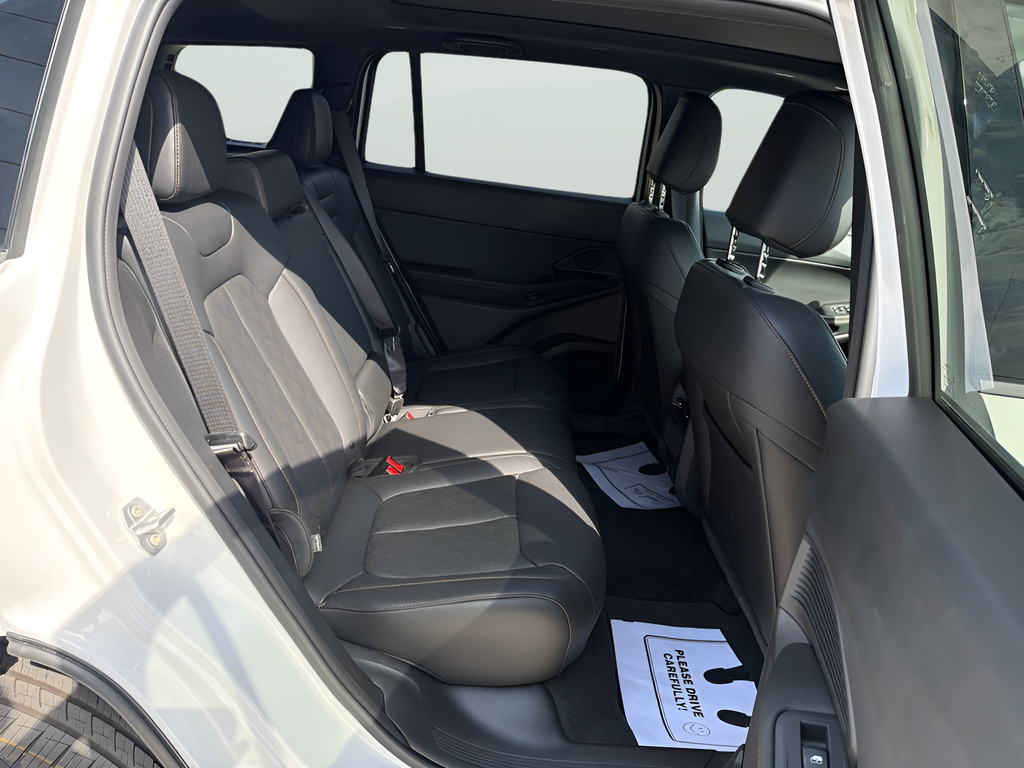 2026 Jeep Cherokee CHEROKEE OVERLAND 4X4