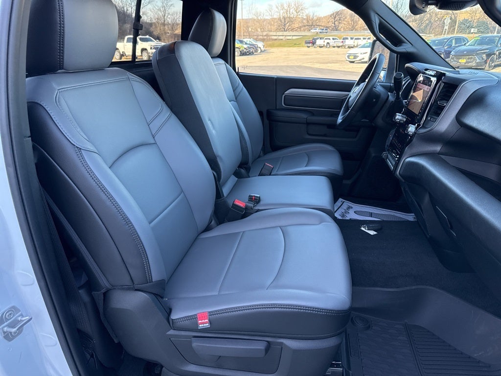 2026 RAM Ram 3500 RAM 3500 TRADESMAN REGULAR CAB 4X4 8' BOX