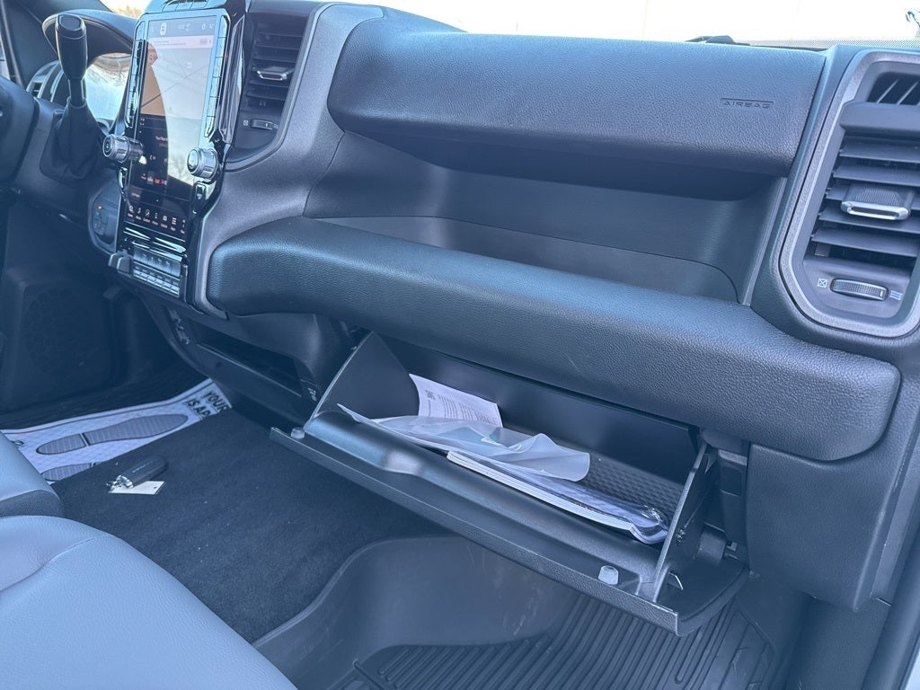 2026 RAM Ram 3500 RAM 3500 TRADESMAN REGULAR CAB 4X4 8' BOX