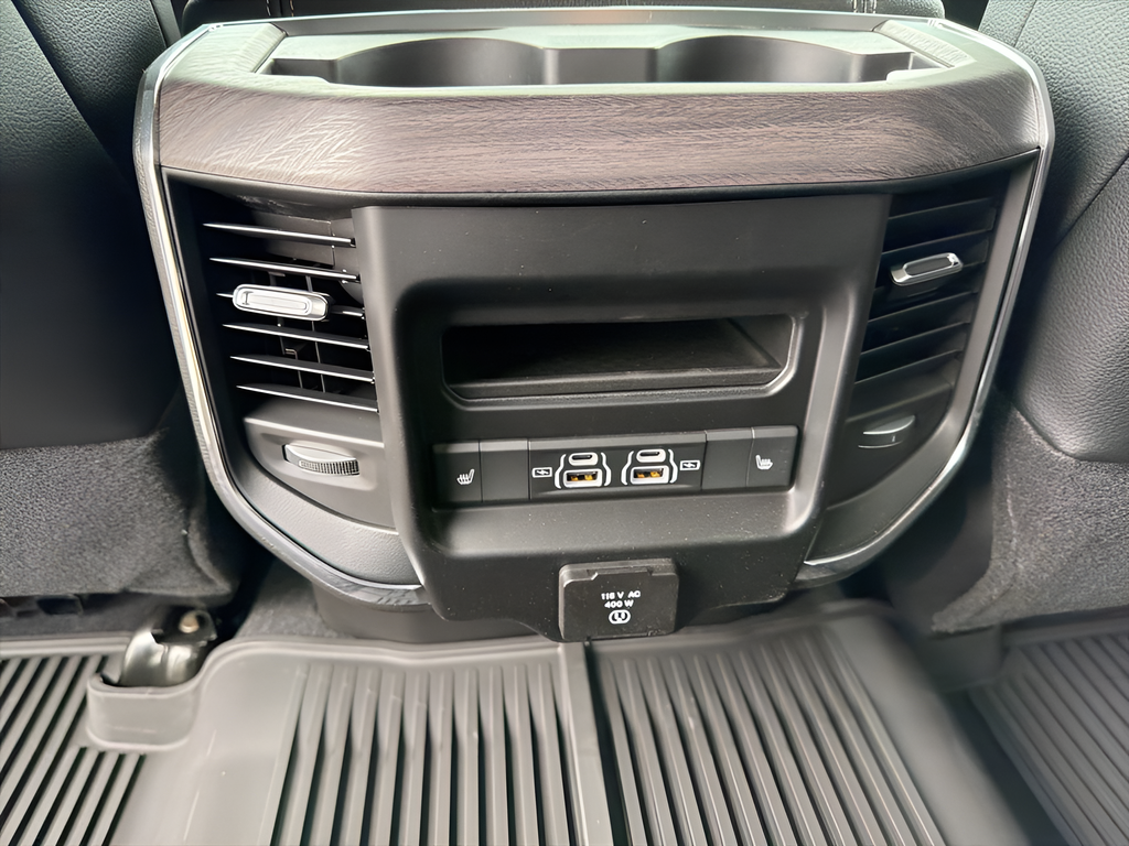 2026 RAM Ram 3500 RAM 3500 LARAMIE CREW CAB 4X4 6'4' BOX