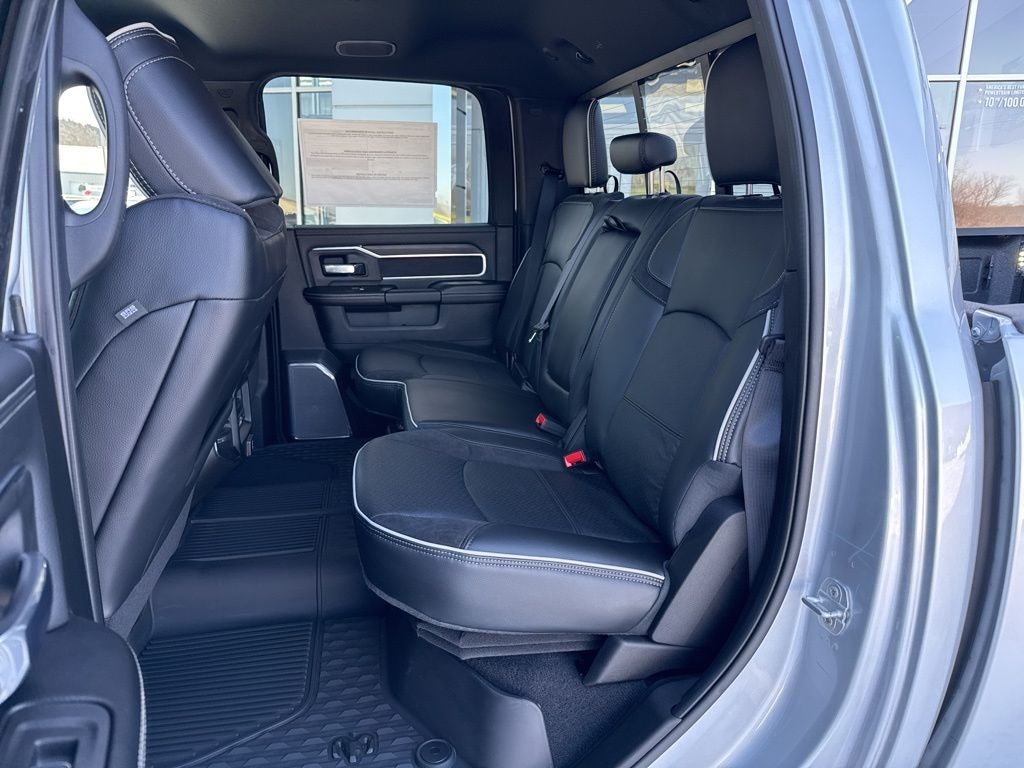 2026 RAM Ram 3500 RAM 3500 LARAMIE CREW CAB 4X4 6'4' BOX