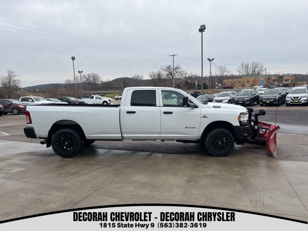 2022 RAM 3500 Tradesman Crew Cab 4x4 8' Box