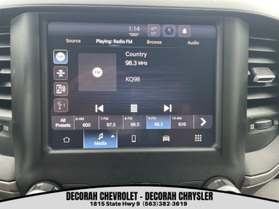 2022 RAM 3500 Tradesman Crew Cab 4x4 8' Box