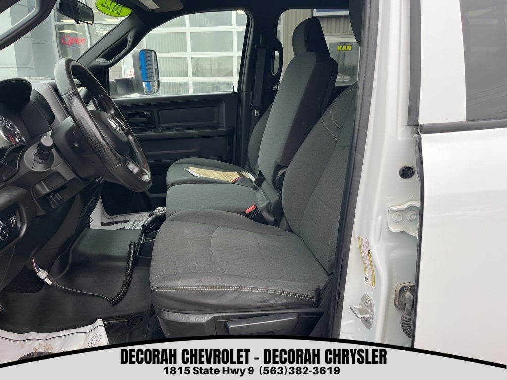 2022 RAM 3500 Tradesman Crew Cab 4x4 8' Box