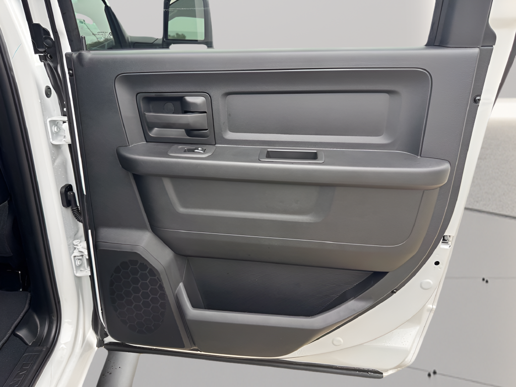 2027 RAM Ram 2500 RAM 2500 TRADESMAN CREW CAB 4X4 6'4' BOX