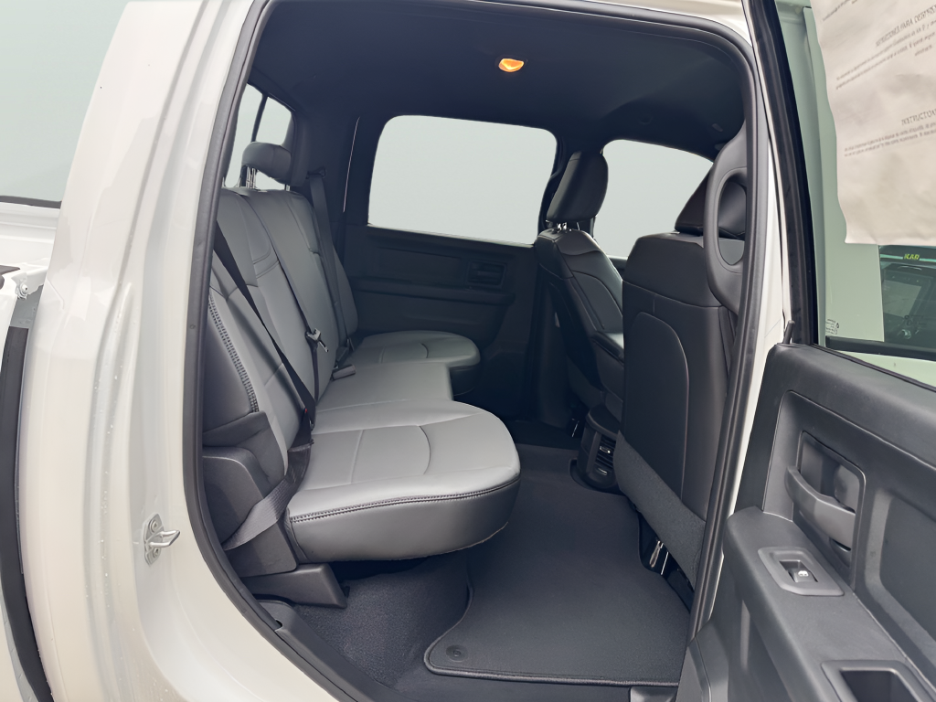 2027 RAM Ram 2500 RAM 2500 TRADESMAN CREW CAB 4X4 6'4' BOX