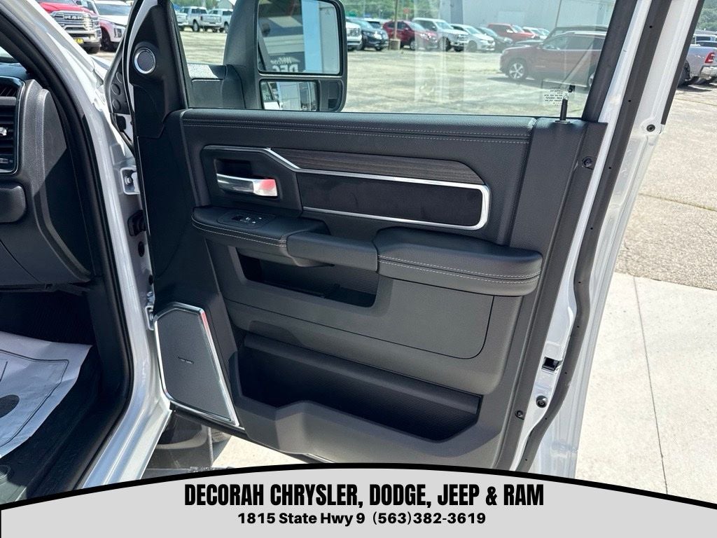2026 RAM Ram 3500 RAM 3500 LARAMIE MEGA CAB 4X4 6'4' BOX