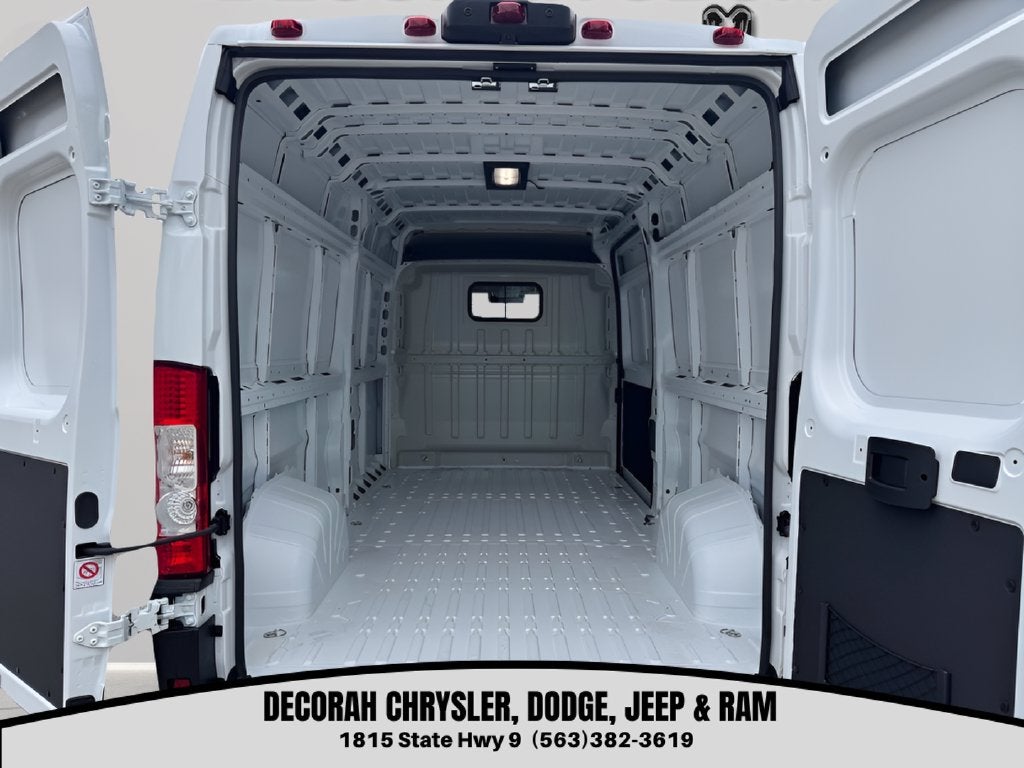2027 RAM ProMaster Cargo Van Tradesman