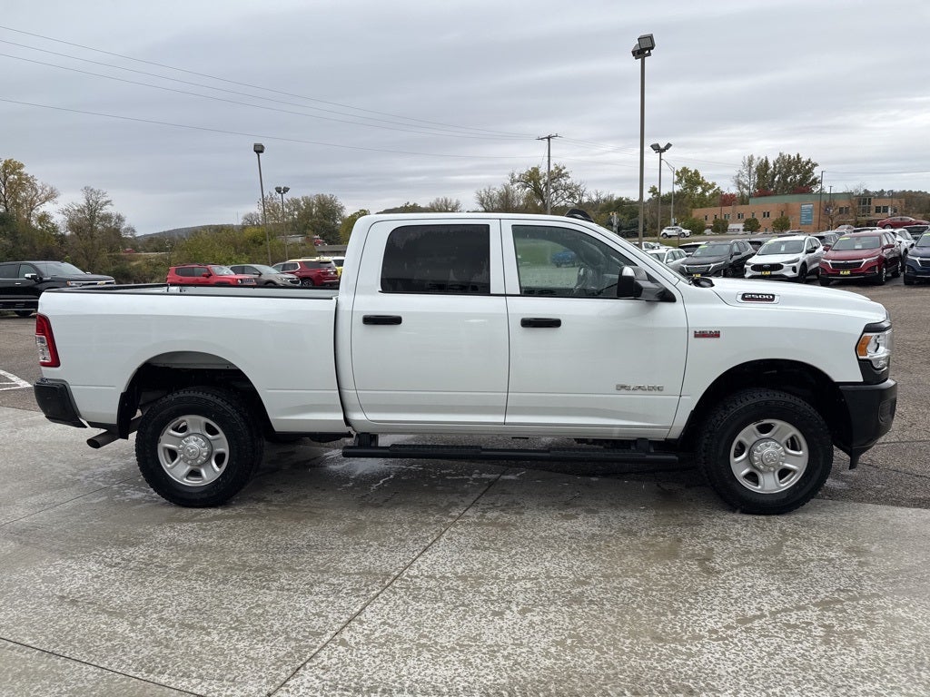 2022 RAM 2500 Tradesman Crew Cab 4x4 6'4' Box