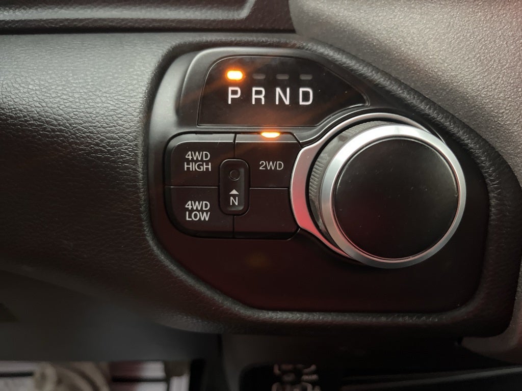 2022 RAM 2500 Tradesman Crew Cab 4x4 6'4' Box