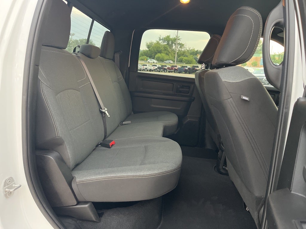 2022 RAM 2500 Tradesman Crew Cab 4x4 6'4' Box