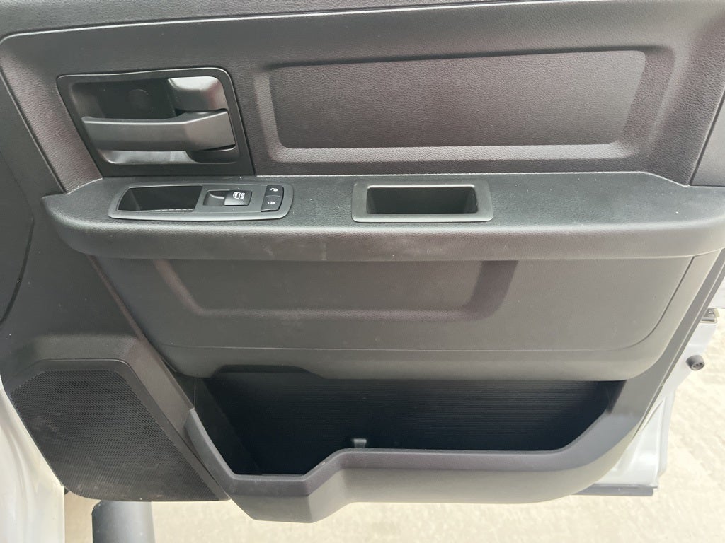 2022 RAM 2500 Tradesman Crew Cab 4x4 6'4' Box