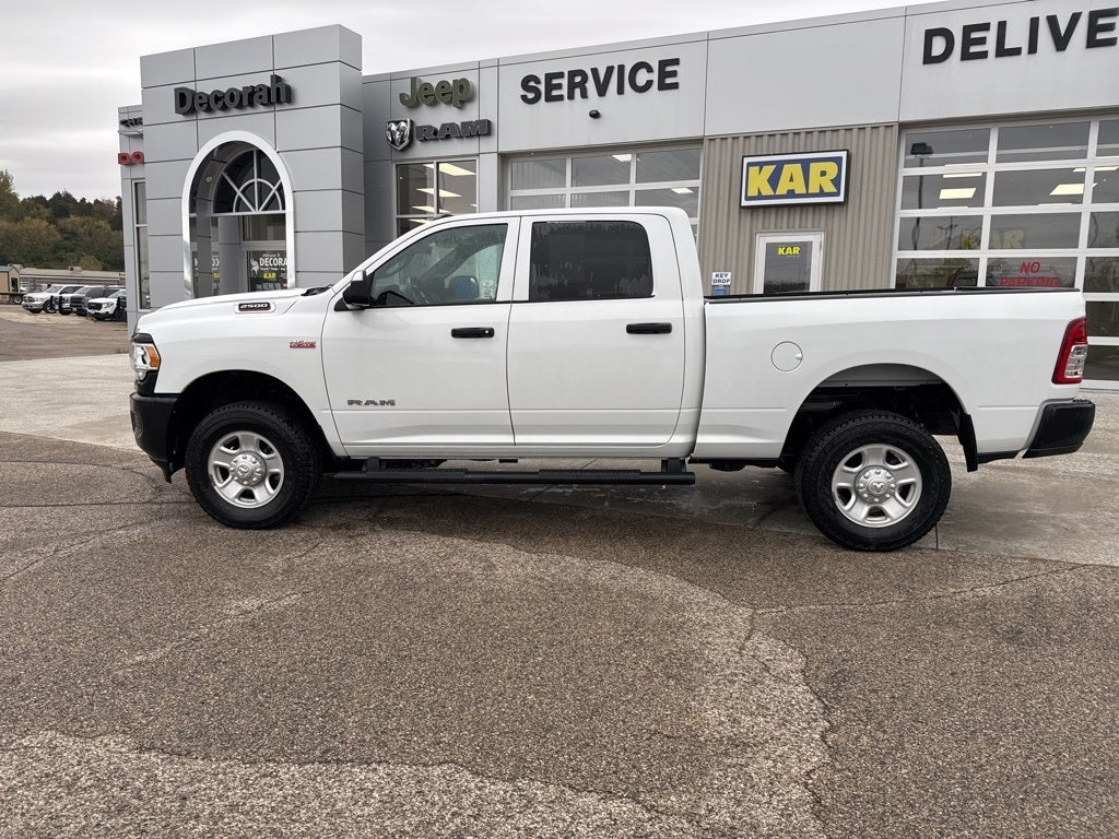 2022 RAM 2500 Tradesman Crew Cab 4x4 6'4' Box