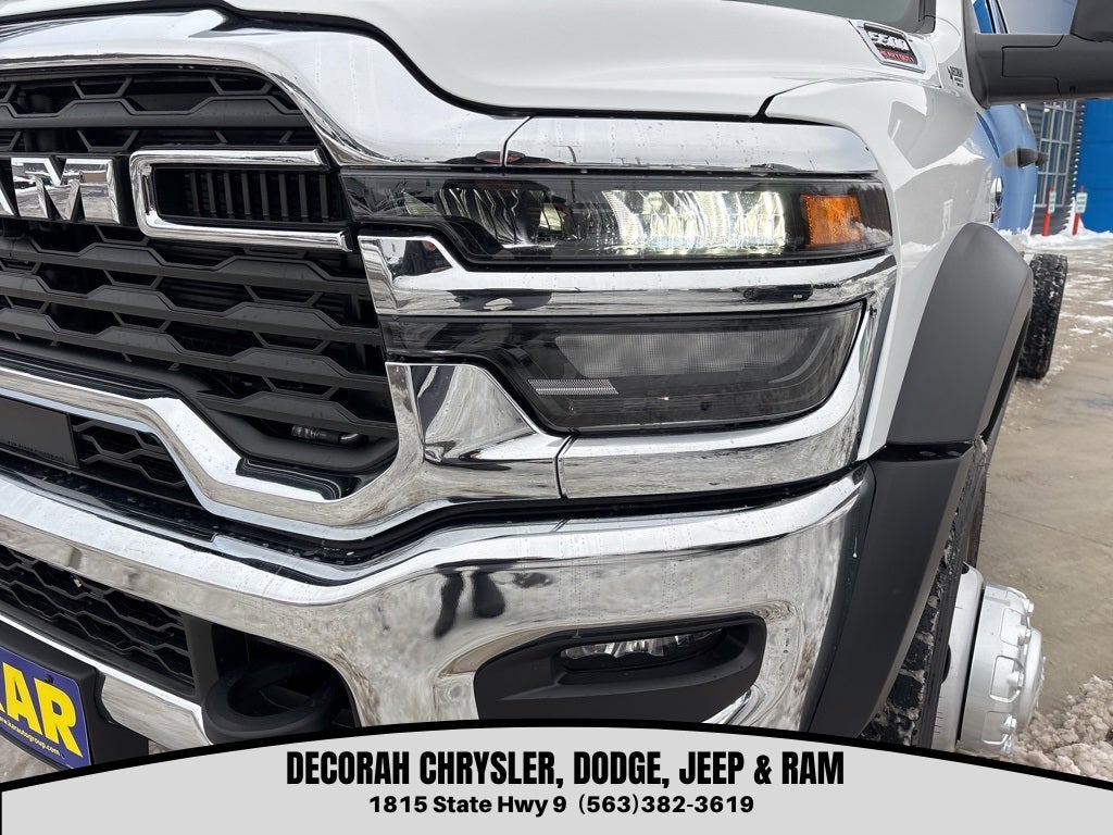 2026 RAM Ram 5500 Chassis Cab RAM 5500 TRADESMAN CHASSIS CREW CAB 4X4 84' CA