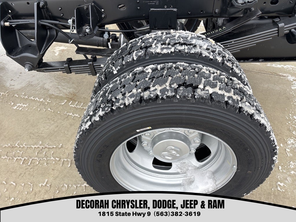 2026 RAM Ram 5500 Chassis Cab RAM 5500 TRADESMAN CHASSIS CREW CAB 4X4 84' CA