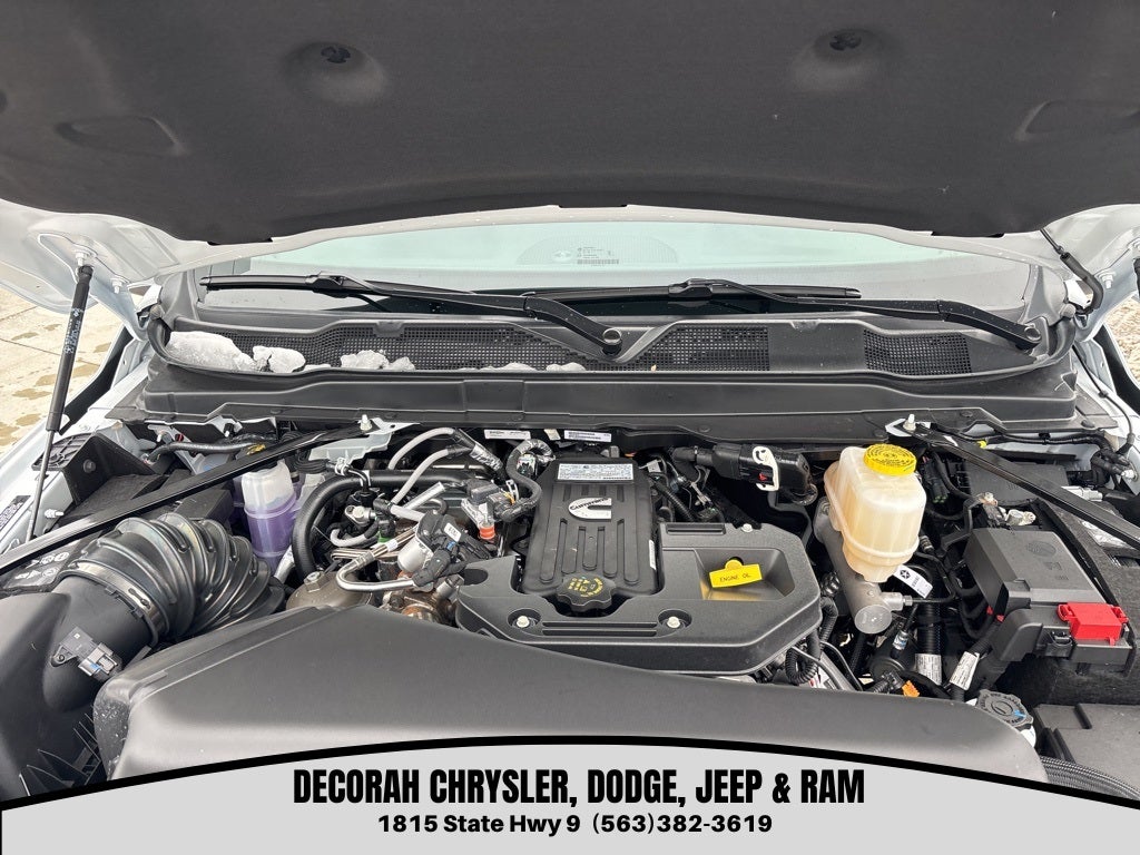 2026 RAM Ram 5500 Chassis Cab RAM 5500 TRADESMAN CHASSIS CREW CAB 4X4 84' CA