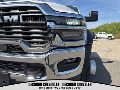 2026 RAM Ram 5500 Chassis Cab RAM 5500 TRADESMAN CHASSIS CREW CAB 4X4 84' CA