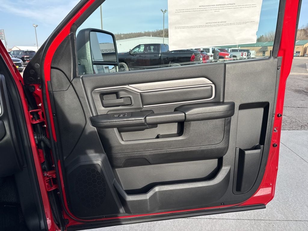 2026 RAM Ram 3500 Chassis Cab RAM 3500 TRADESMAN CHASSIS REGULAR CAB 4X4 60' CA