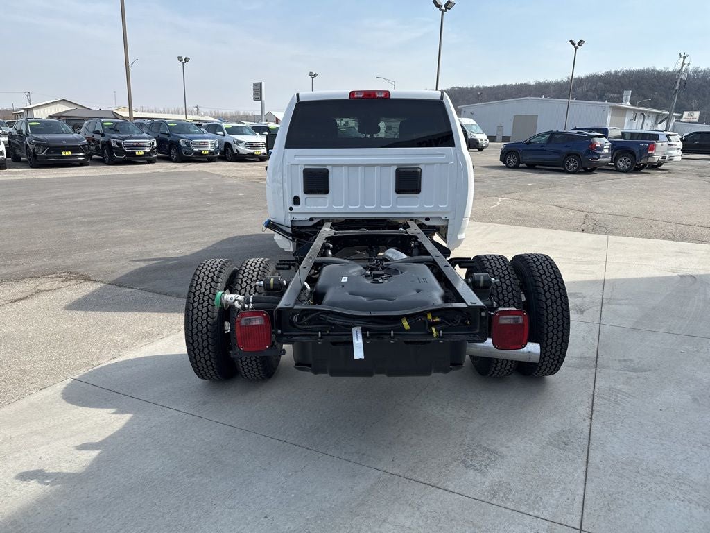2026 RAM Ram 3500 Chassis Cab RAM 3500 TRADESMAN CREW CAB CHASSIS 4X4 60' CA