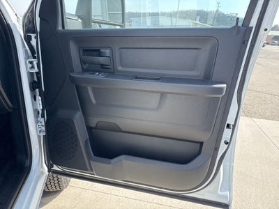 2026 RAM Ram 3500 Chassis Cab RAM 3500 TRADESMAN CREW CAB CHASSIS 4X4 60' CA