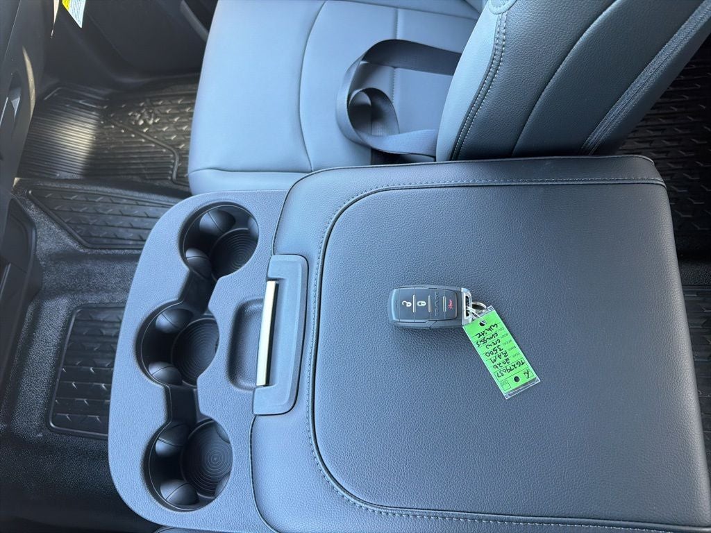 2026 RAM Ram 3500 Chassis Cab RAM 3500 TRADESMAN CREW CAB CHASSIS 4X4 60' CA