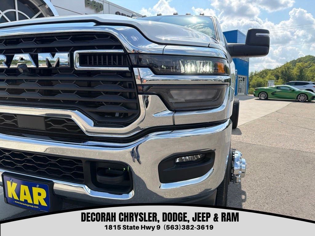 2026 RAM 3500 Chassis RAM 3500 TRADESMAN CREW CAB CHASSIS 4X4 60' CA