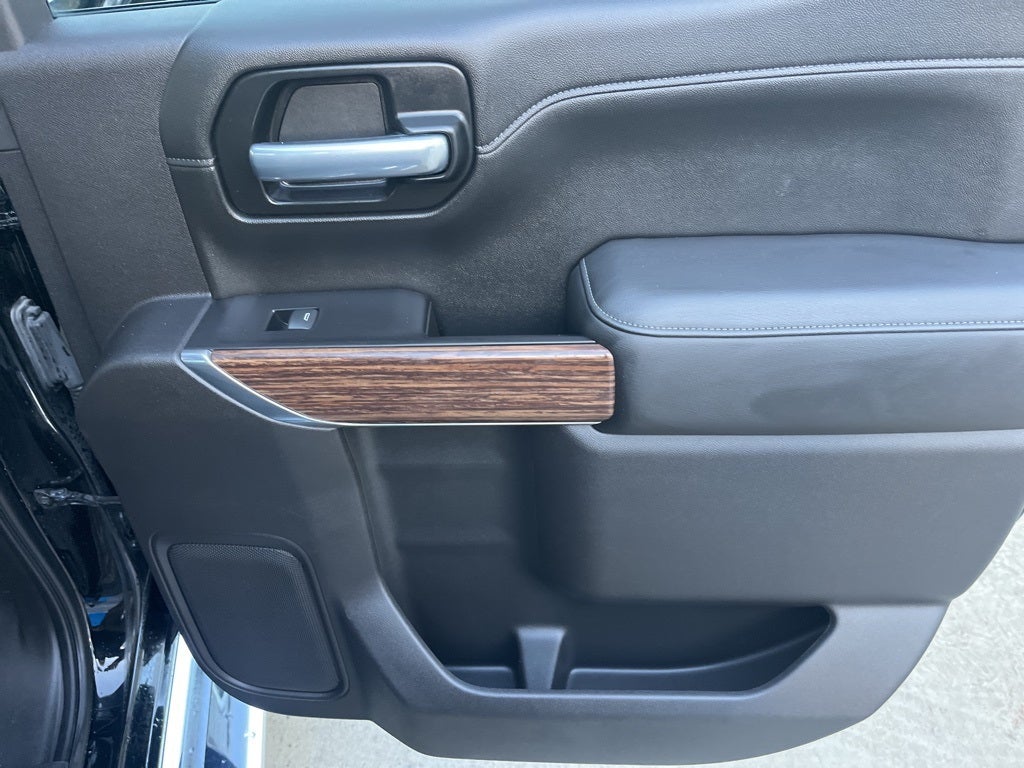 2021 Chevrolet Silverado 1500 4WD Crew Cab Short Bed High Country