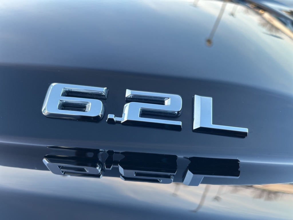 2021 Chevrolet Silverado 1500 4WD Crew Cab Short Bed High Country