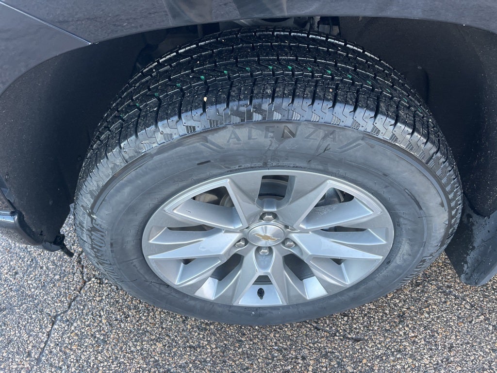 2021 Chevrolet Silverado 1500 4WD Crew Cab Short Bed High Country