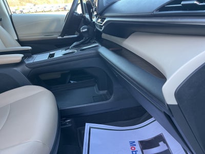 2022 Toyota Sienna XLE