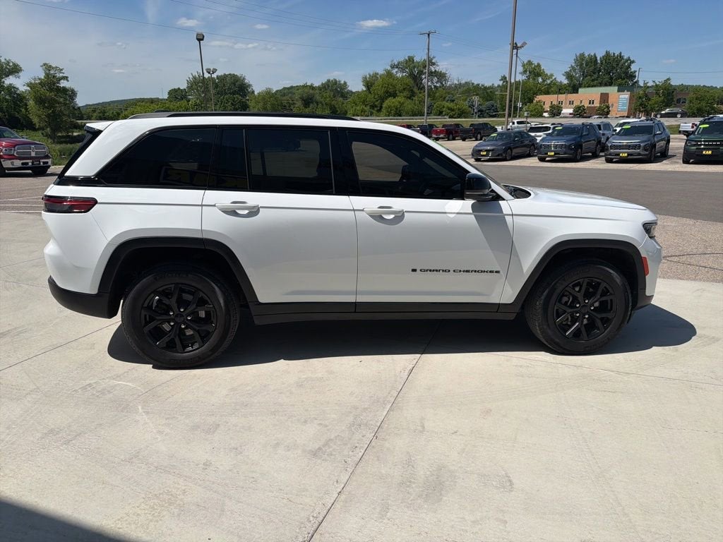 2024 Jeep Grand Cherokee Altitude
