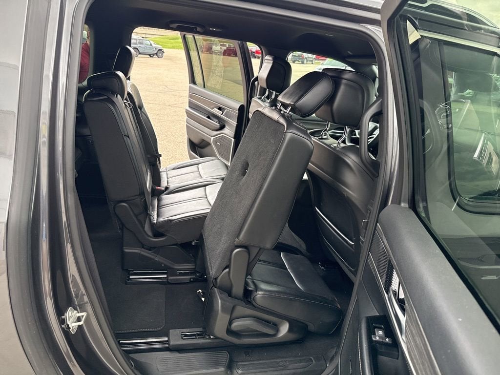 2024 Jeep Wagoneer L Series II